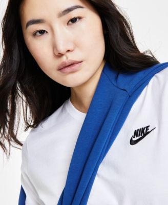 Women's   Sportswear Club Essentials   T-Shirt