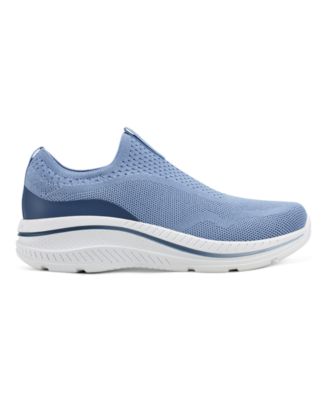 Women's Parks Slip-On Round Toe Casual Sneakers