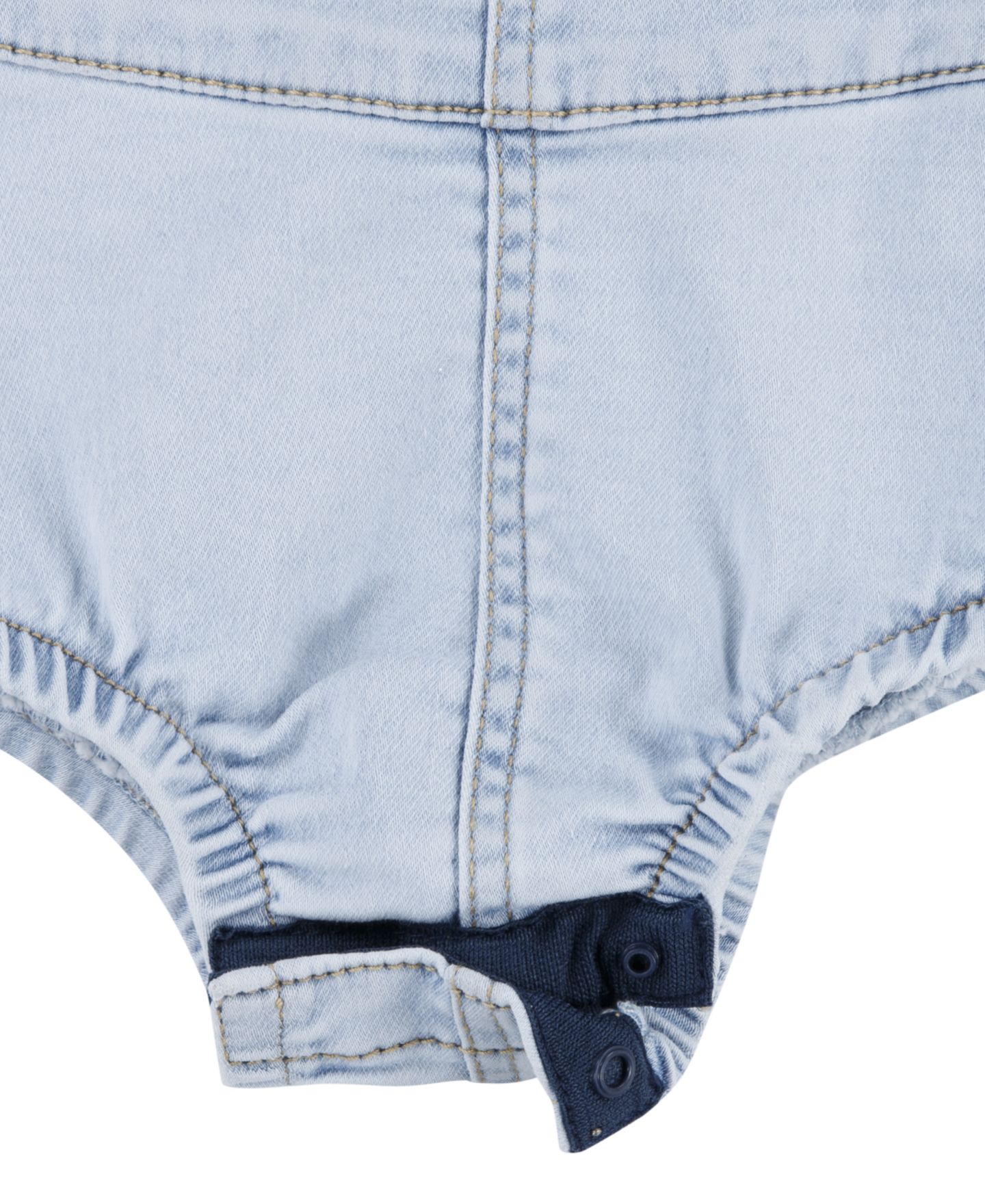Детский джинсовый полукомбинезон Levi's без рукавов с шортами, для девочки, цвет: Светлый джинсовый — фото 4