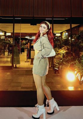 Womens Stopper Cushion Collared Lace Up Boots