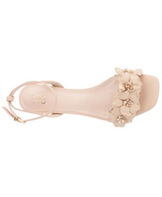 Women's Gwendolyn Kitten Heel