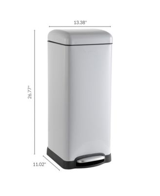 Betty Retro Step-Open Trash Can with Liners