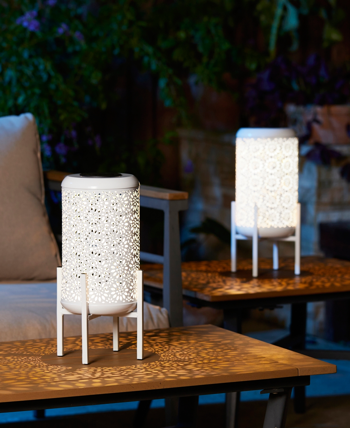 Glitzhome 14.25" H Set Of 2 Metal Cutout Flower Pattern Solar Powered Led Outdoor Lantern With Stand In White