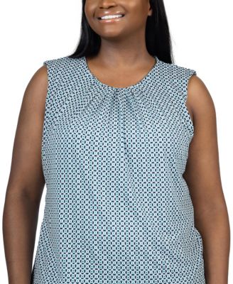Plus Size Crew Neckline Sleeveless Top