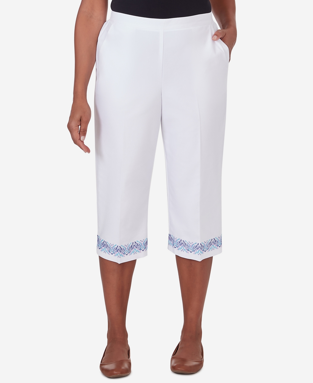 Alfred Dunner Petite Summer Breeze Pull-on Border Cuff Capri Pants In White