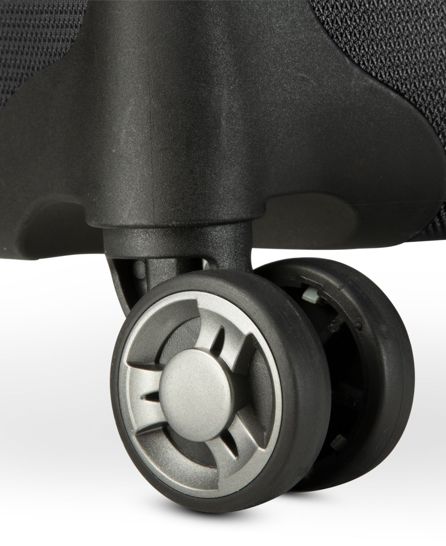 Чемодан Ricardo Avalon Carry-on Spinner, цвет: Чёрный — фото 10