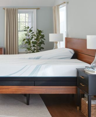 Adapt 11" Medium Hybrid Mattress Set - King