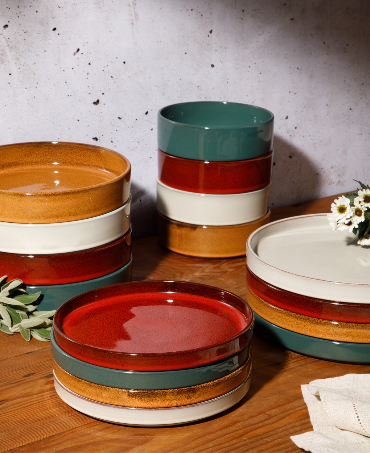 Bloomhouse Reactive Glaze Double Bowl 16 Pc Dinnerware Set, Service For 4 In Red Overflow