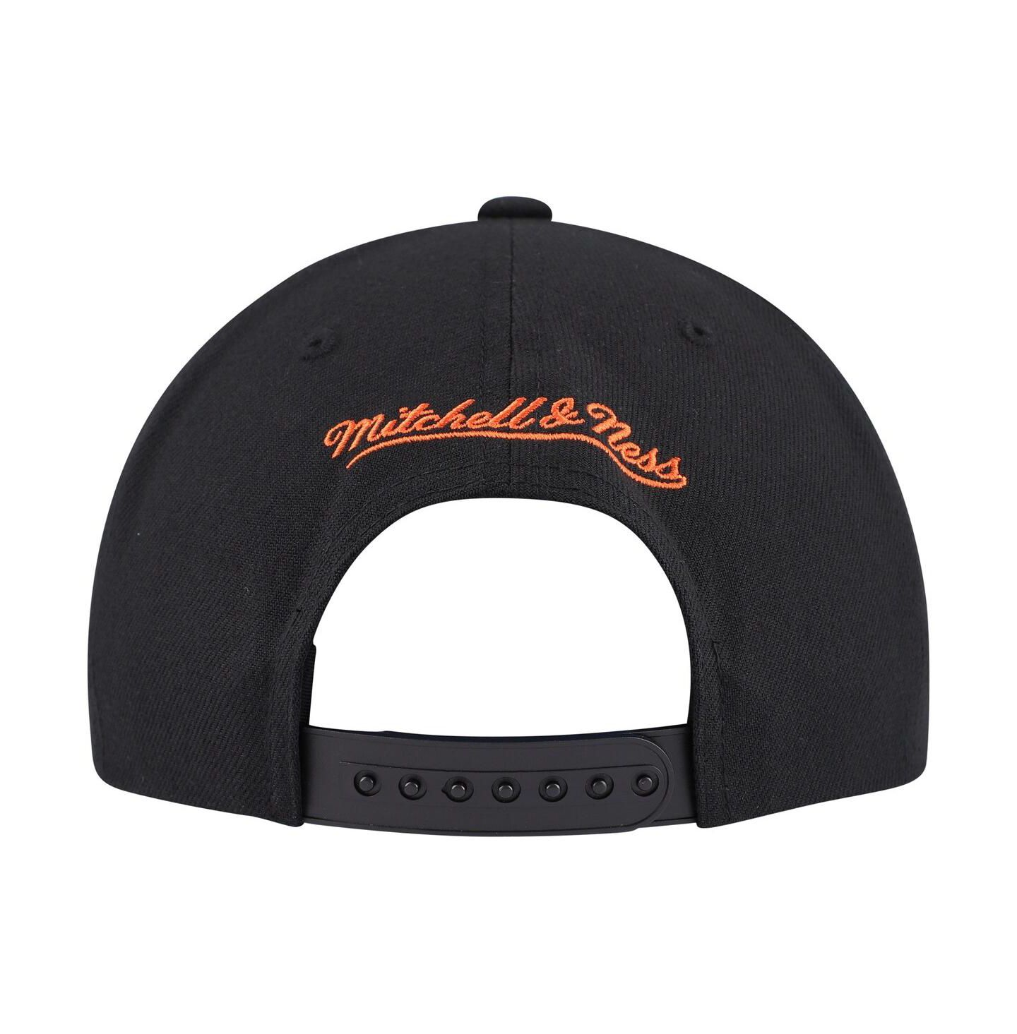 Мужская кепка Mitchell & Ness Black Edmonton Oilers Core Team Script 2.0 Snapback Hat — фото 4