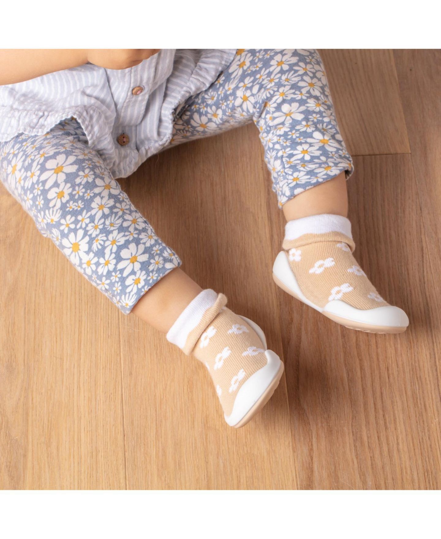 Обувь Komuello Breathable Washable Non-Slip Sock Shoes Daisies - Latte для девочек-малышей, цвет: Натуральный — фото 6