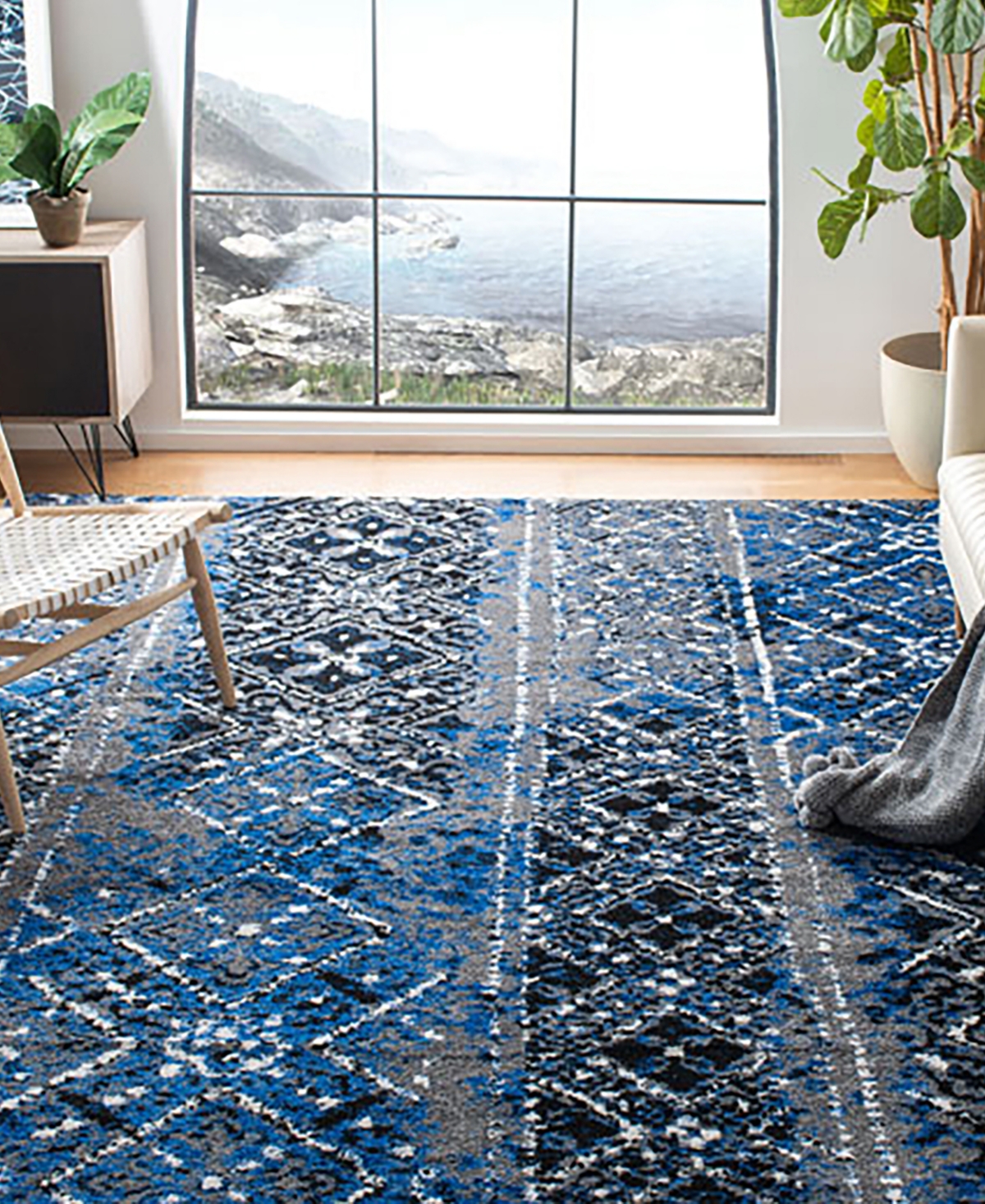 Safavieh Adirondack 111 Silver and Multi 8' x 10' Area Rug