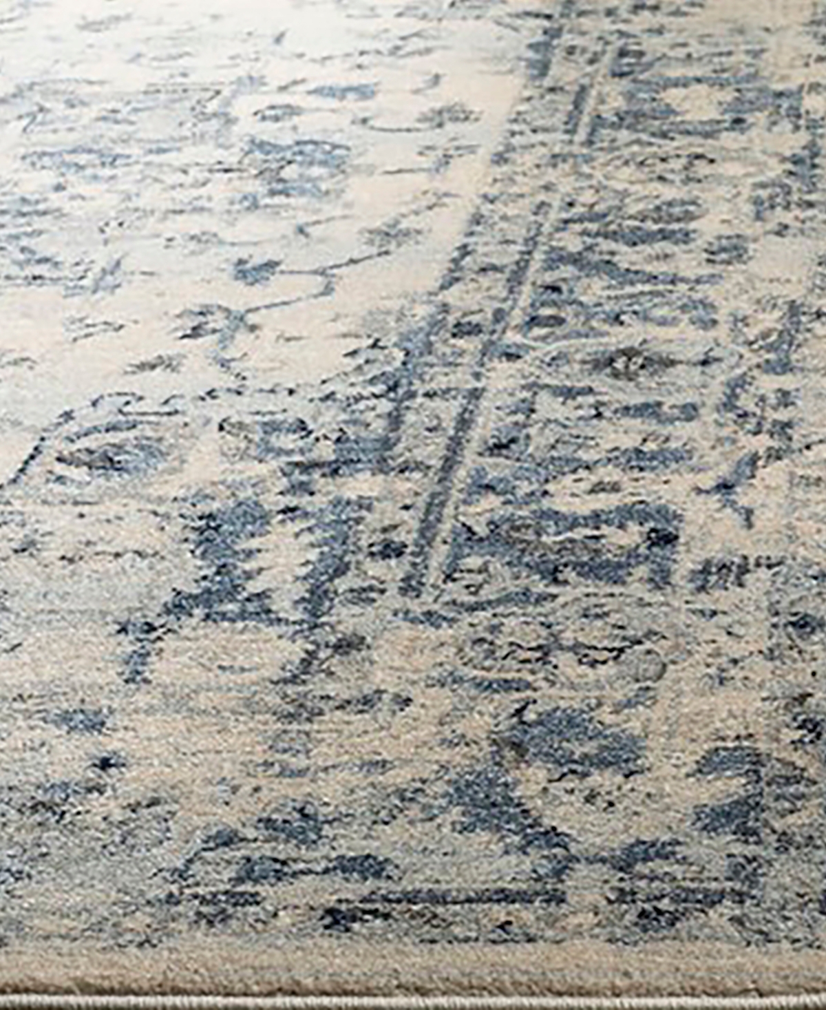Safavieh Charleston CHL411and Navy Area Rug - Ivory