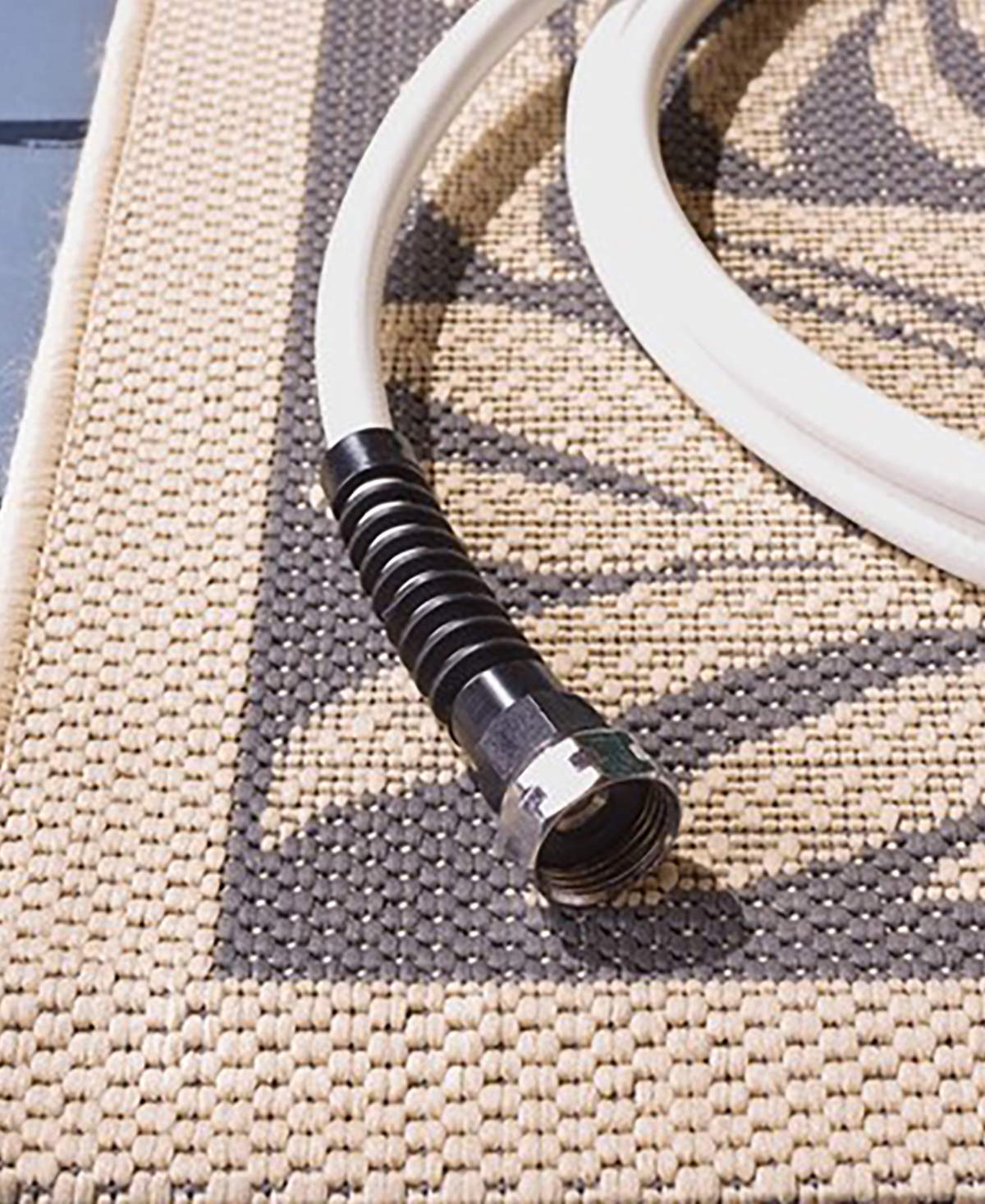Safavieh Courtyard CY1551and Gray Outdoor Area Rug - Sand