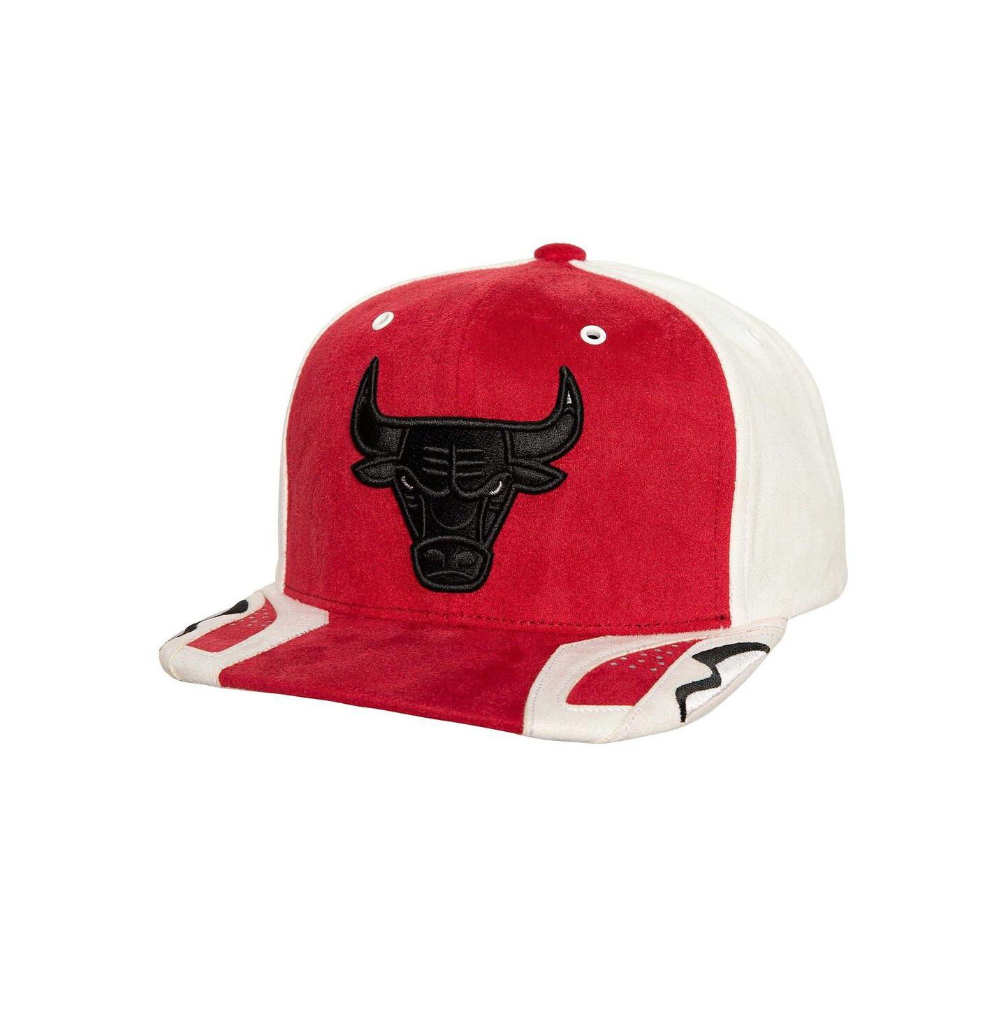 Мужская кепка Mitchell & Ness Mitchell Ness White/Red Chicago Bulls Day 6 Snapback Hat — фото 1