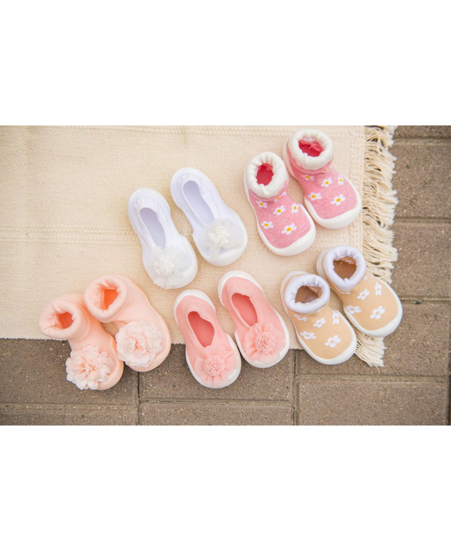 Обувь Komuello Breathable Washable Non-Slip Sock Shoes Flat - Pompom Flower Pink для девочек-малышей, цвет: Розовый — фото 10