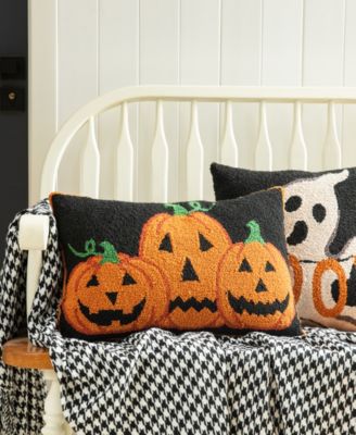 18"L Hooked Halloween Pumpkins Pillow