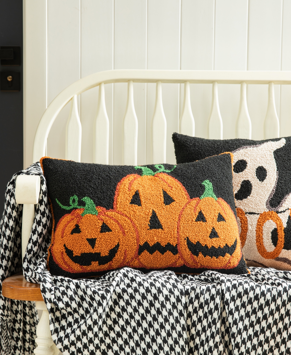 Glitzhome 18"l Hooked Halloween Pumpkins Pillow In Multi