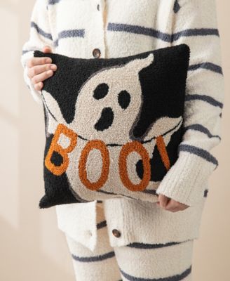 14"H Hooked Halloween Ghost "BOO" Pillow