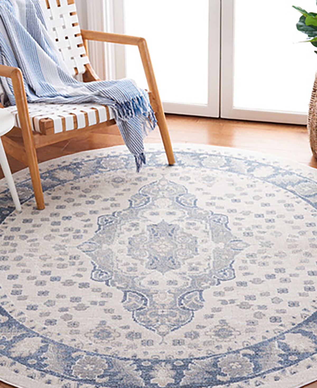 Safavieh Blair Washable 208 BLR208 6'7x6'7 Round Area Rug