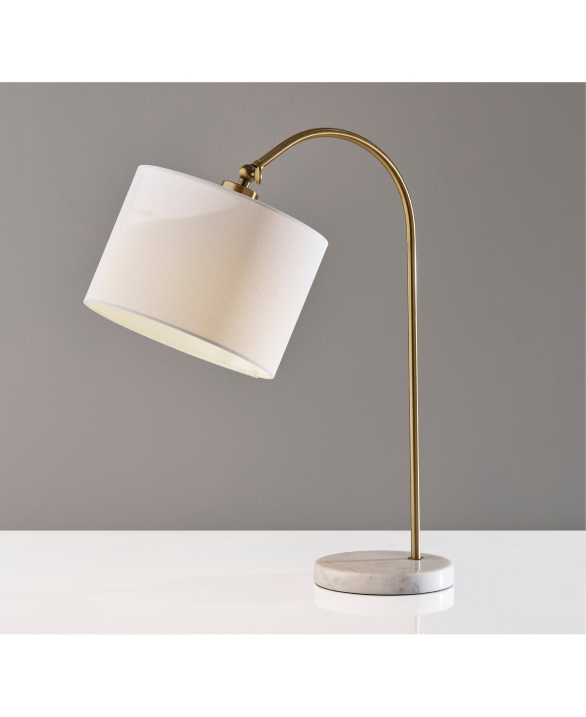 Adesso 23.5" Meredith Table Lamp In Antique-like Brass
