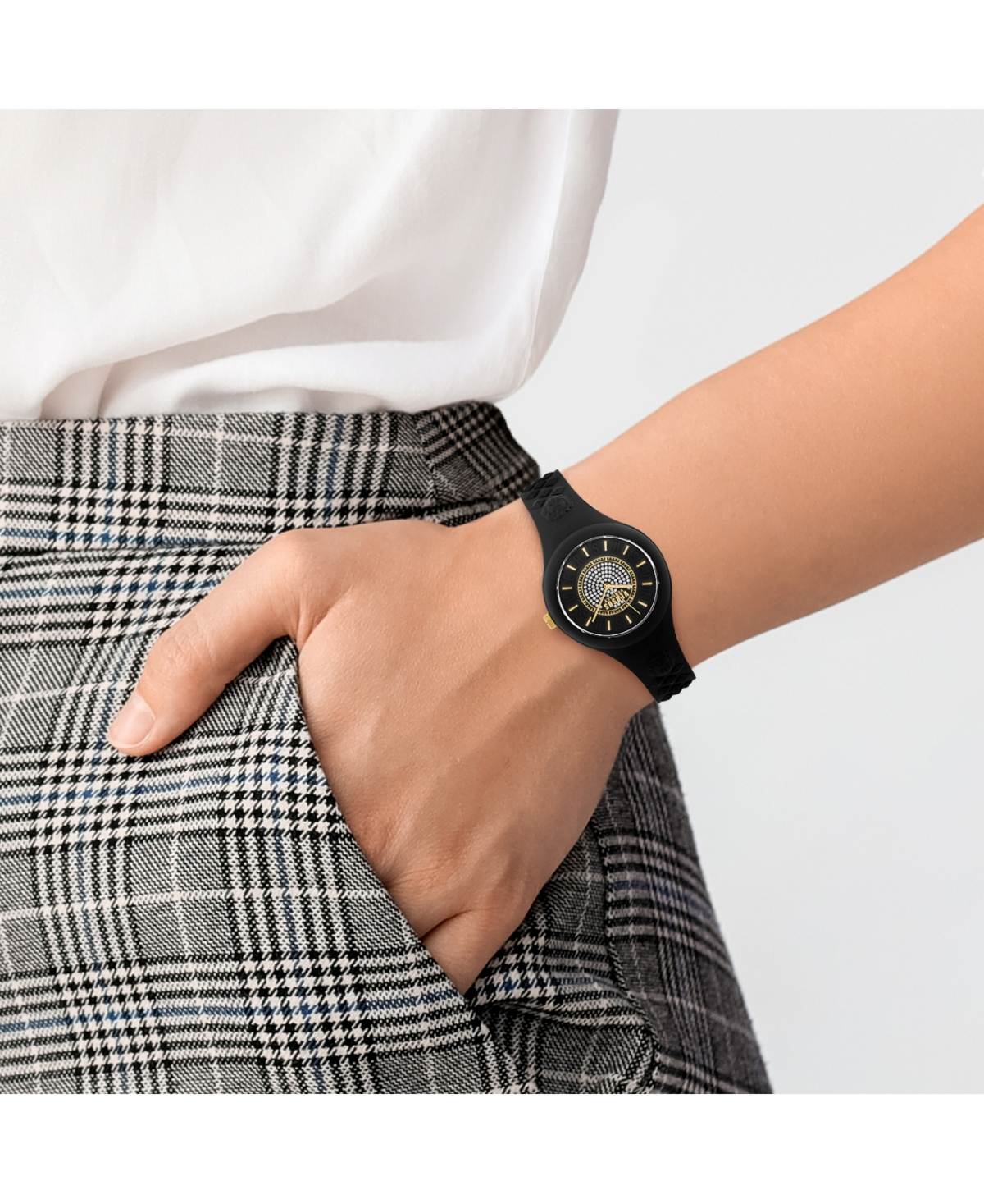 Versus Womens Fire Island Crystal Quartz Black Silicone Strap 39mm In Black