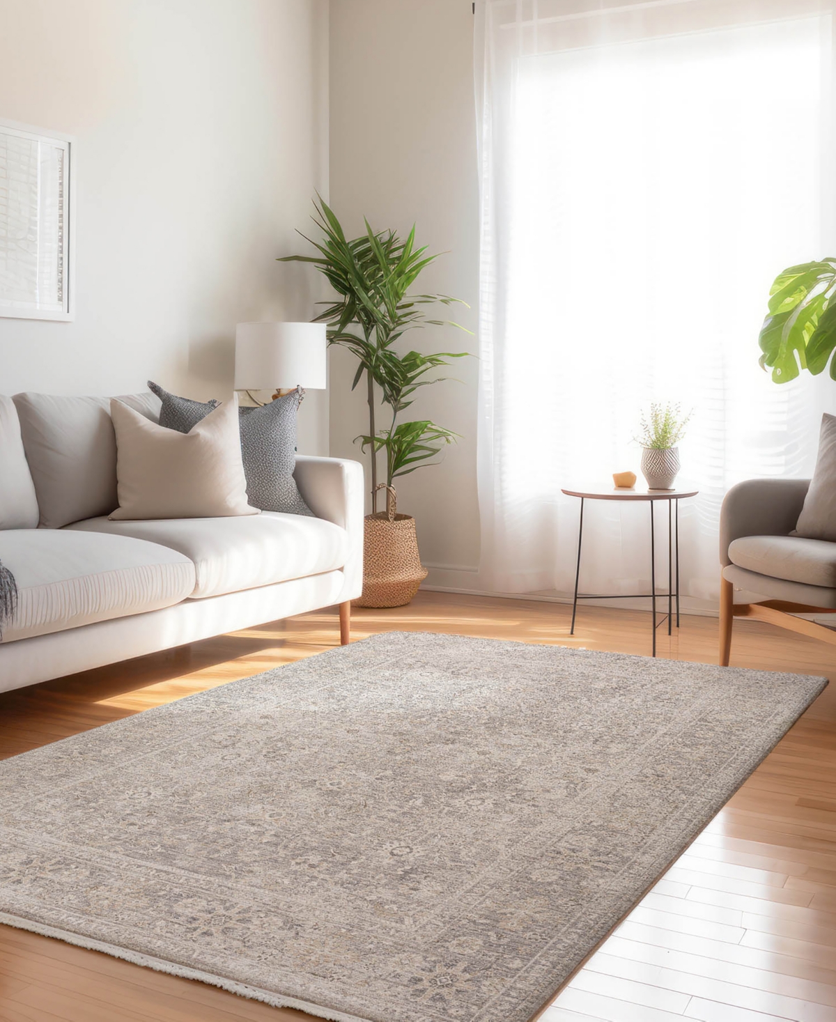 Dalyn Cyprus Cy9 3'x5' Area Rug In Silver