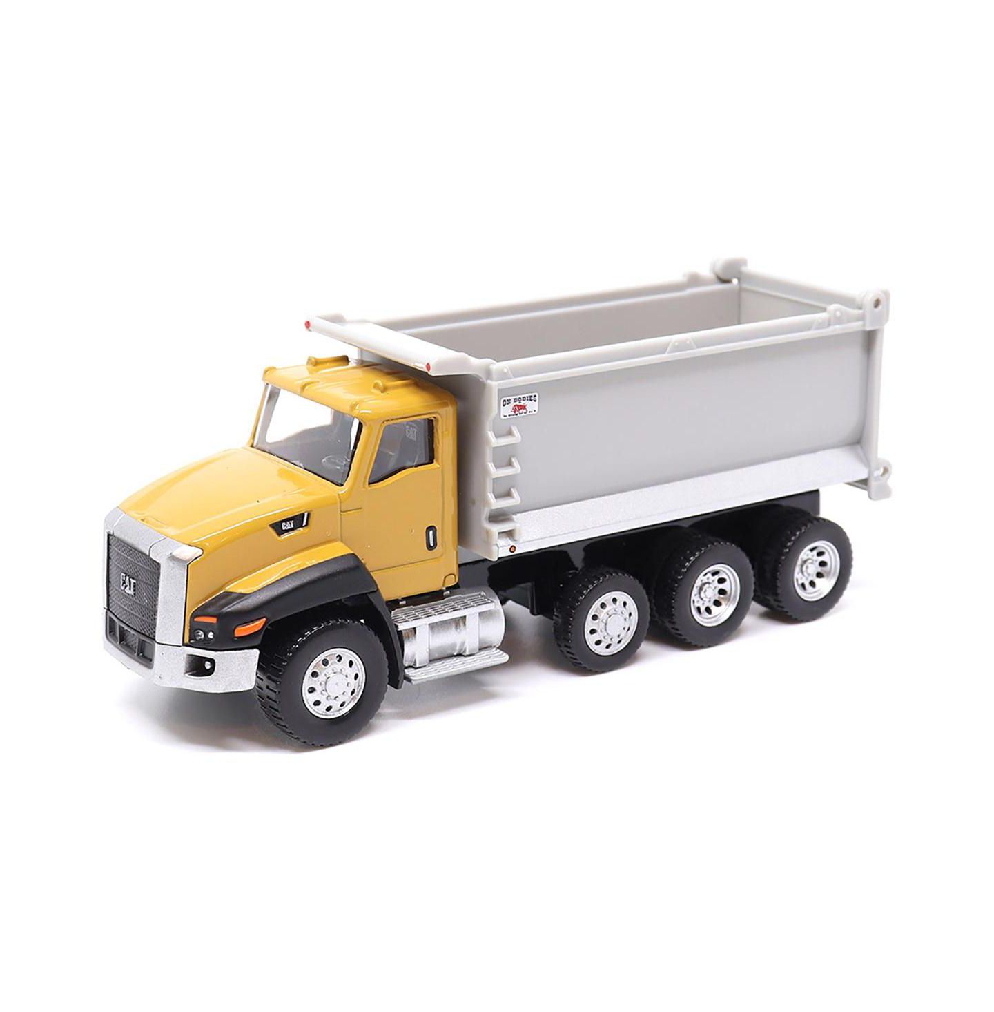 Детская игрушка Diecast Masters 1/64 Caterpillar CT660 Dump Truck with Ox Dump Body — фото 1