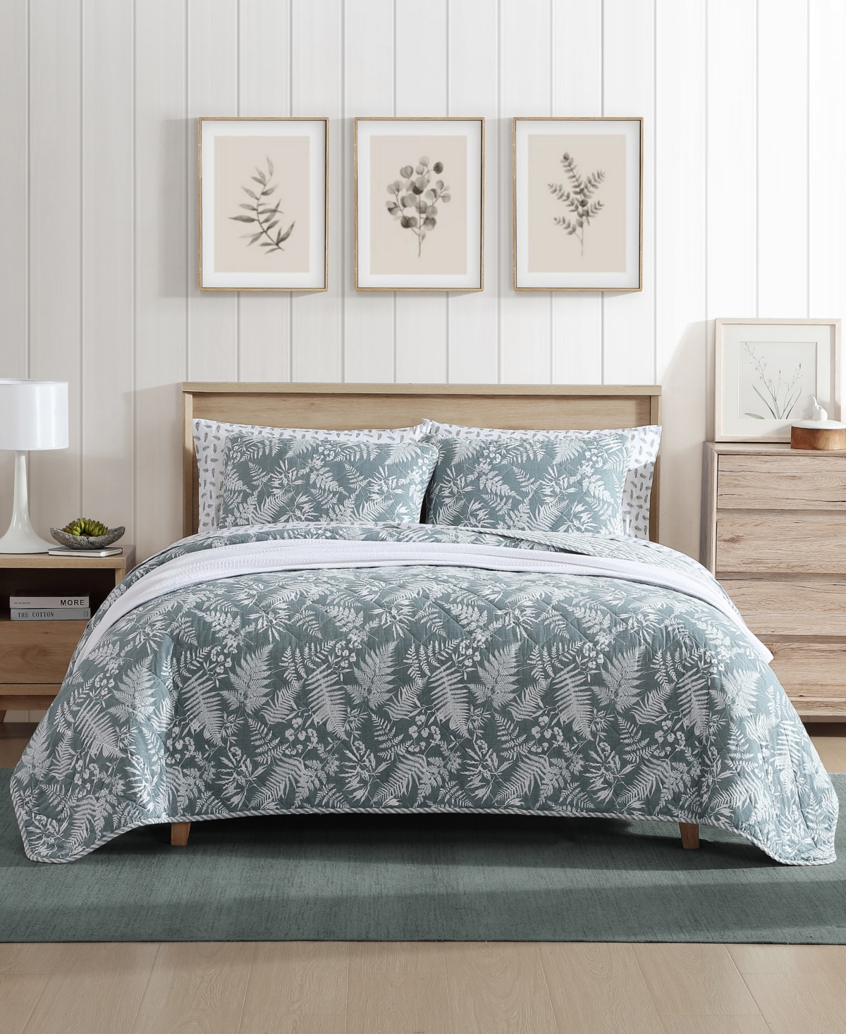 Eddie Bauer Closeout!  Fern Garden Reversible 3 Piece Quilt Set, Full/queen In Mist Green