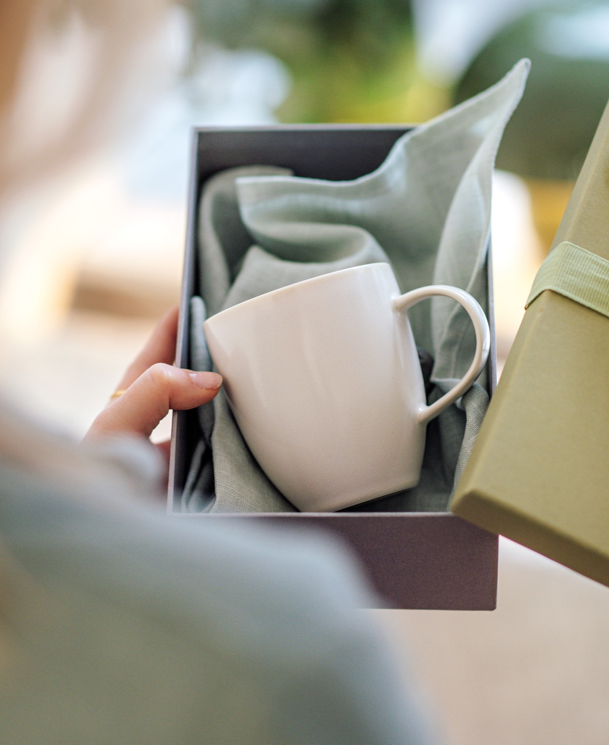 Villeroy & Boch Crafted Cotton Porcelain Mug In White