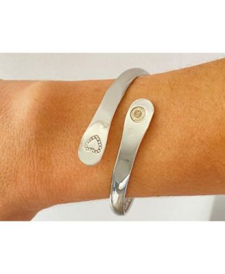 Engraved Love Between Mother and Daughter Knows No Distance Bracelet