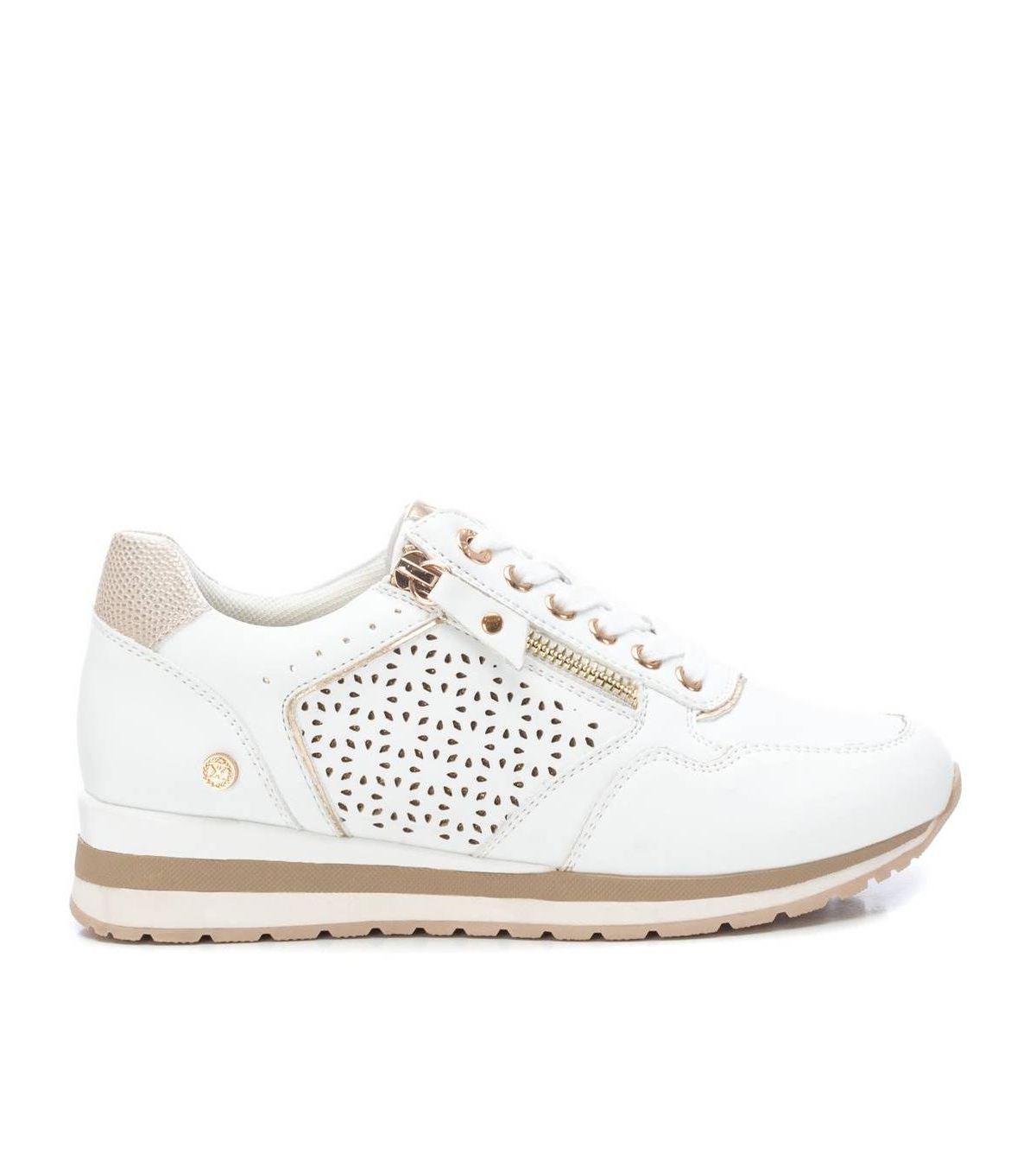 Women's Lace-Up Sneakers By Xti - Black