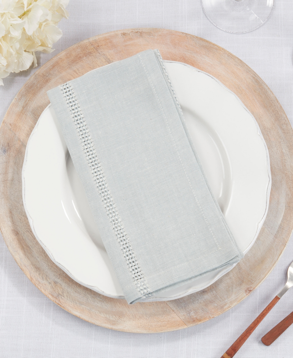 Saro Lifestyle Leno Stripe Elegance Napkin Set Of 4, 20"x20" In Blue-grey