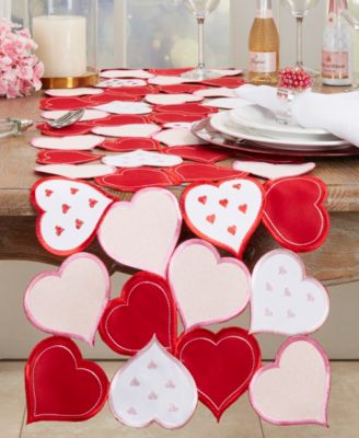 Romantic Hearts Cutout Table Runner, 16"x72"