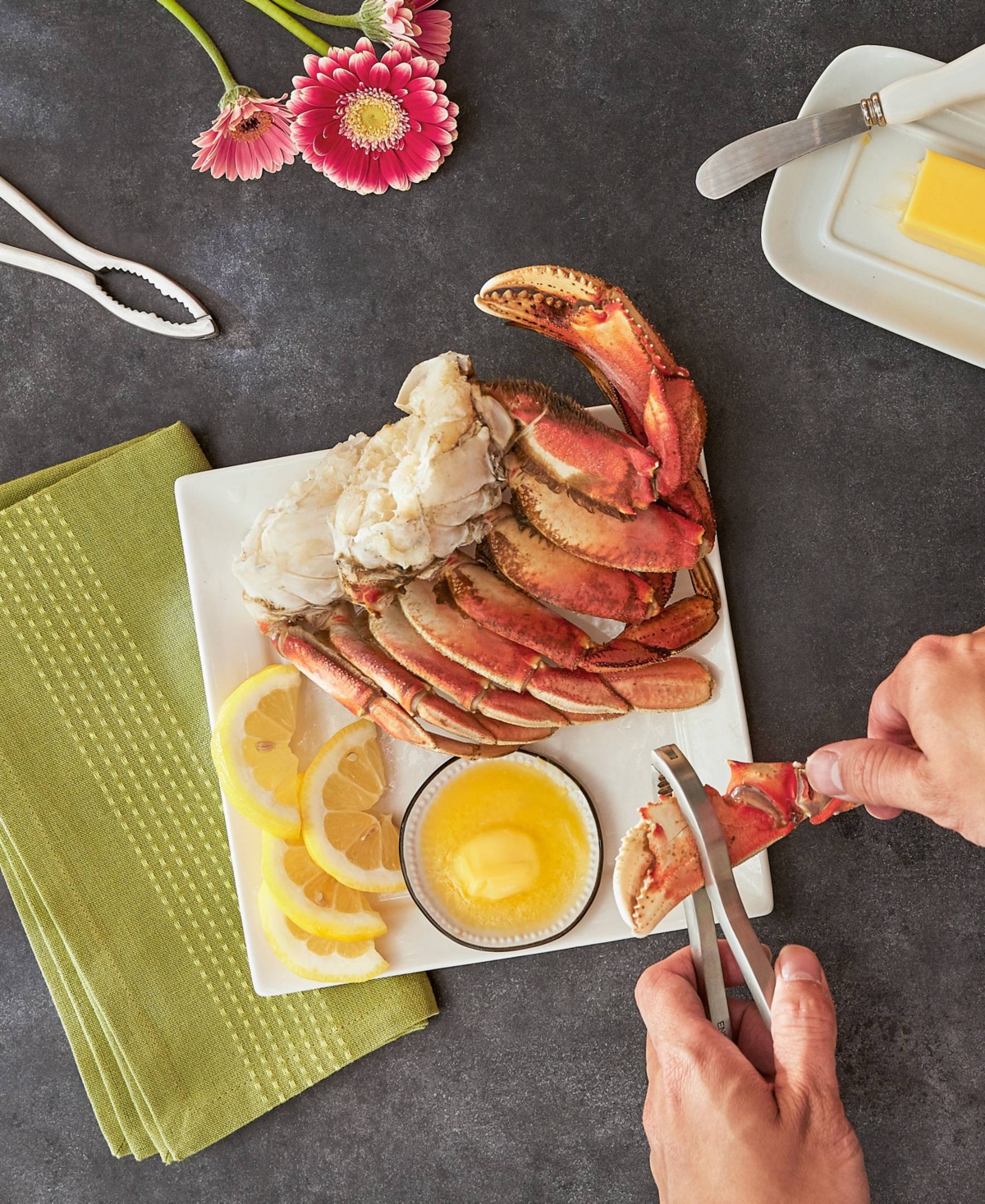 Rsvp International Endurance 18/8 Stainless Steel 6x1.5" 2 Piece Crab Cracker Set In Gray
