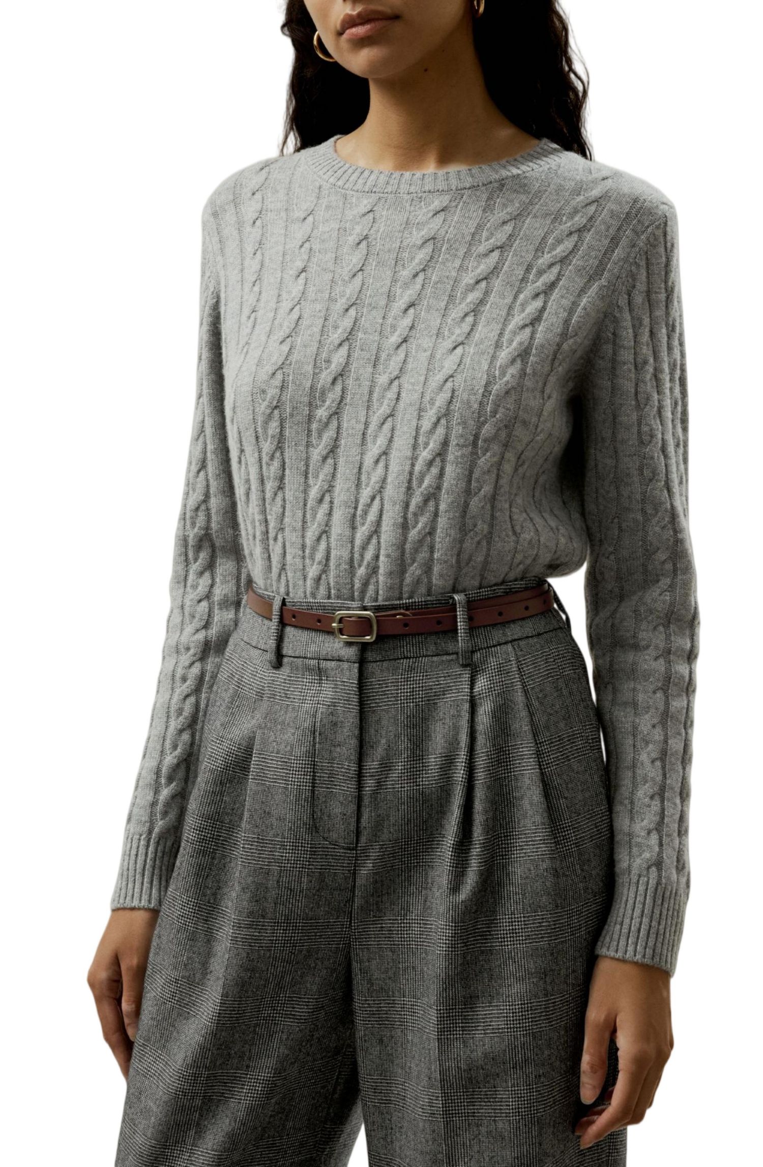 Women's Classic Cable Knit Sweater with Ribbed Edges