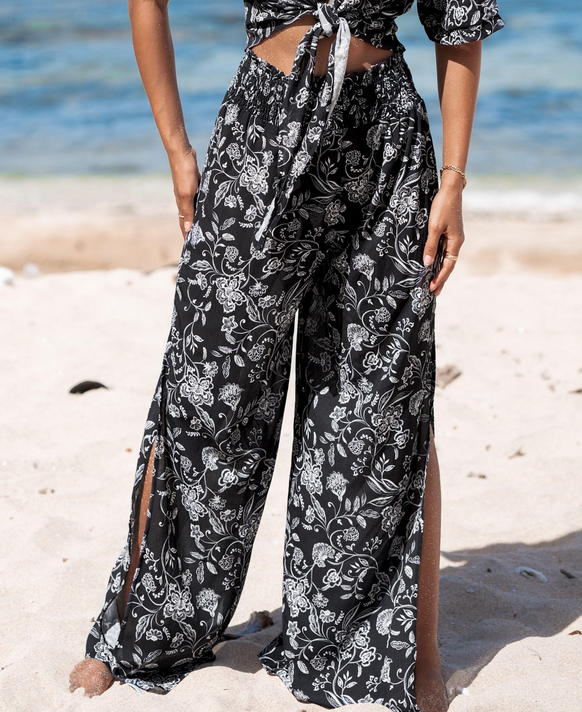 Cupshe Women'sFloral Smocked Waist Cover-Up Pants - Black
