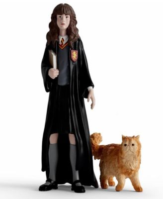Wizarding World of Harry Potter 2-Piece Set: Hermoine Crookshanks Figurines