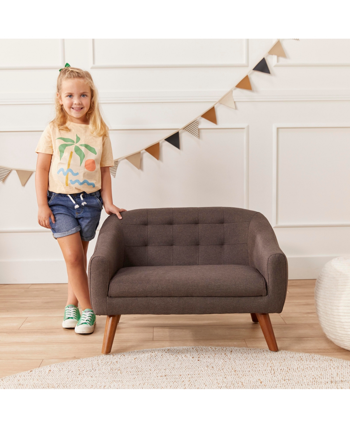 ECR4Kids Willa Loveseat,- Raisin