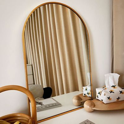 Arched Wall Mounted Mirror 20"x30" in Gold