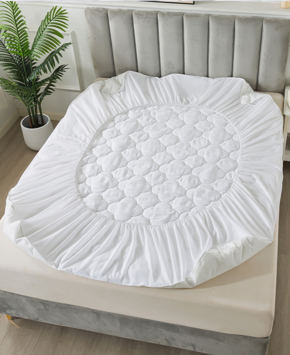Royal Velvet 300 Thread Count Cotton Waterproof Stain Resistant Mattress Pads In White