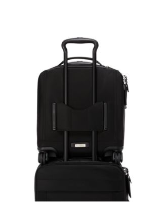 Voyageur Leger Compact Carry-On