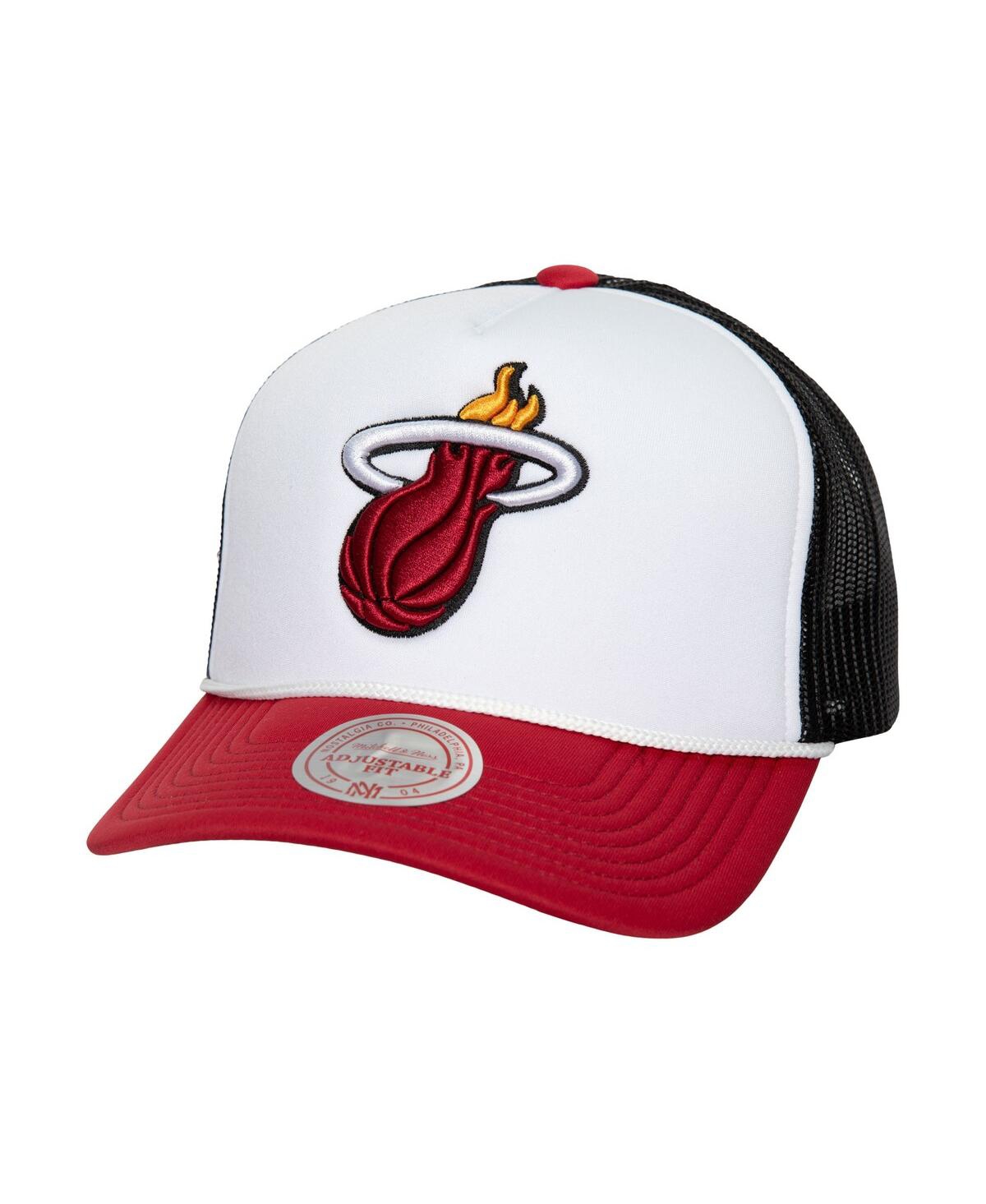 Mitchell & Ness Men's White Chicago Bulls Hardwood Classics Blocker Foam Front Trucker Snapback Hat In White