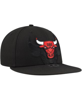 Men's Black Chicago Bulls Blackout Shadow Logo 59FIFTY Fitted Hat