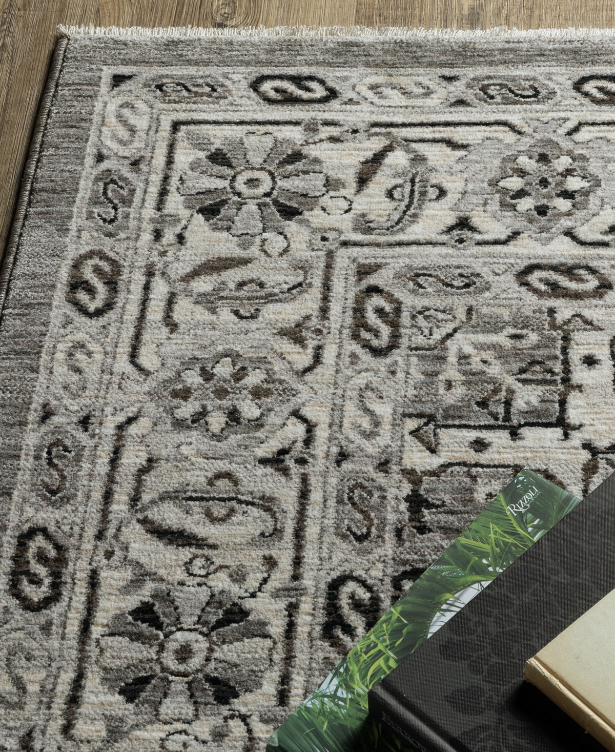 Oriental Weavers Chamberlain Ch10l 6'7x9'6 Area Rug In Gray