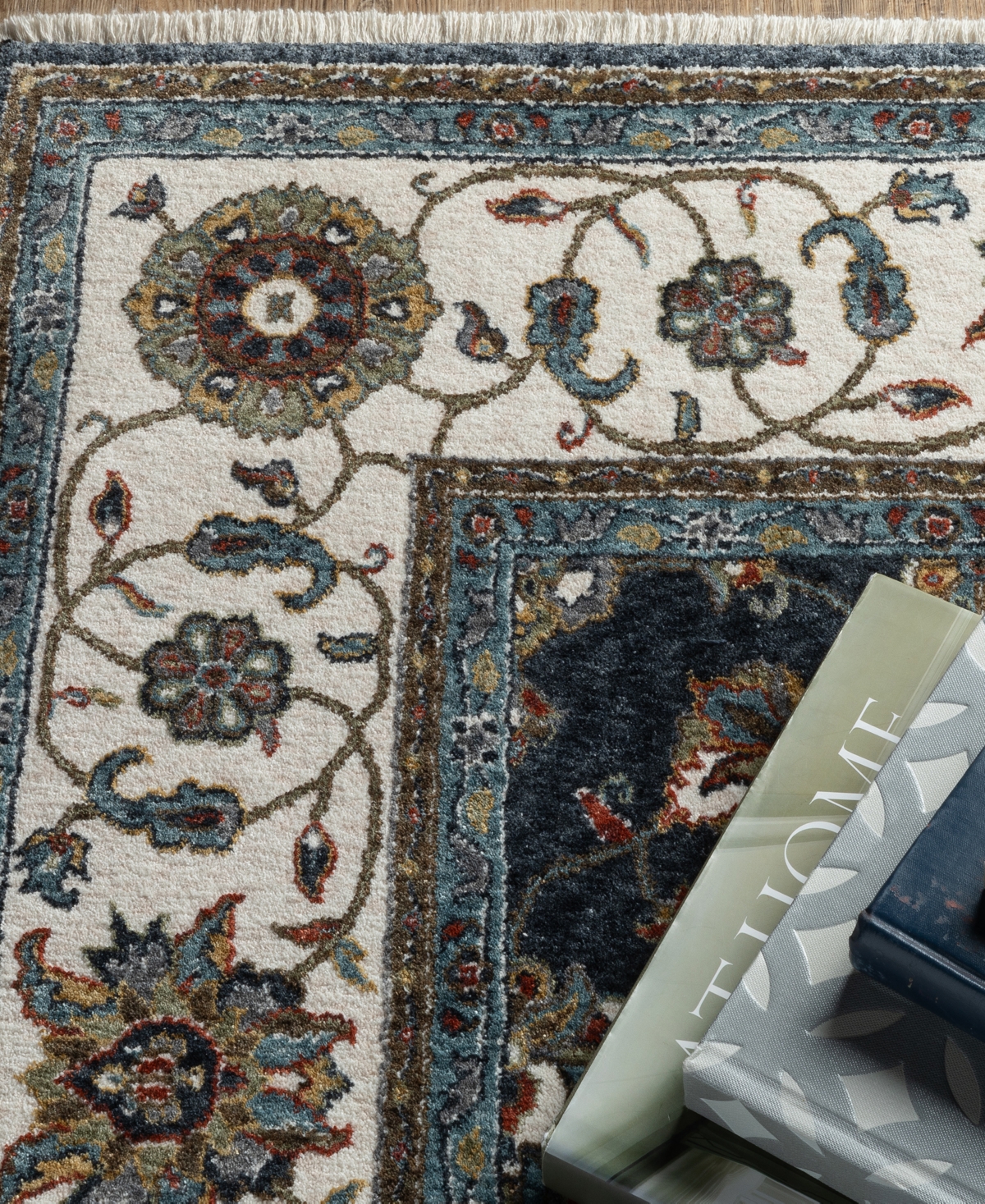 Oriental Weavers Vivian VI03A 7'10x10'10 Area Rug