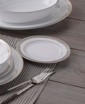 Crestwood Platinum Set of 4 Bread Butter and Appetizer Plates, Service For 4