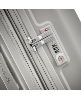 Outline Pro Medium Hardside Expandable Spinner