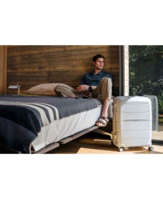 Outline Pro Medium Hardside Expandable Spinner