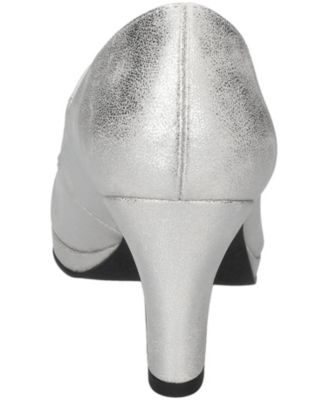 Women's Zest Platform Pumps