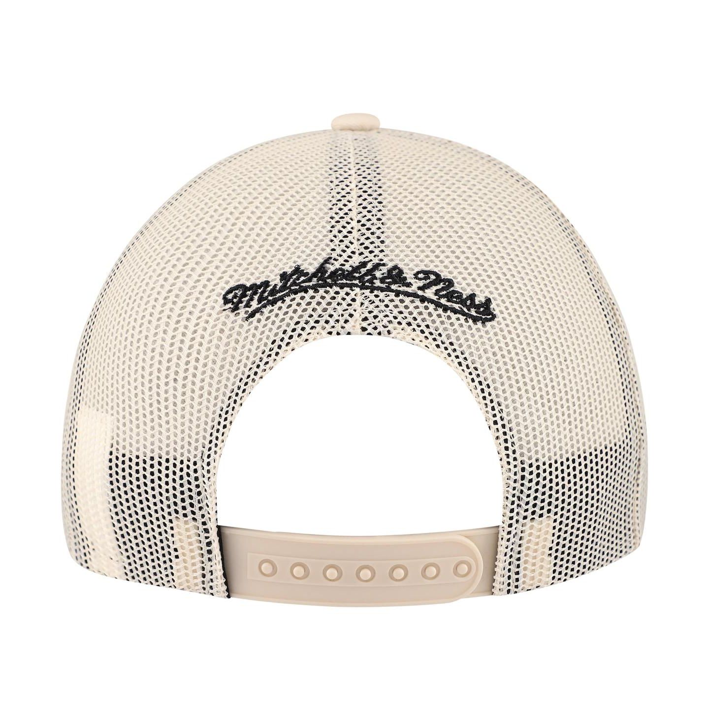 Мужская кепка Mitchell & Ness Cream Los Angeles Kings Foam Front Trucker Adjustable Hat — фото 3
